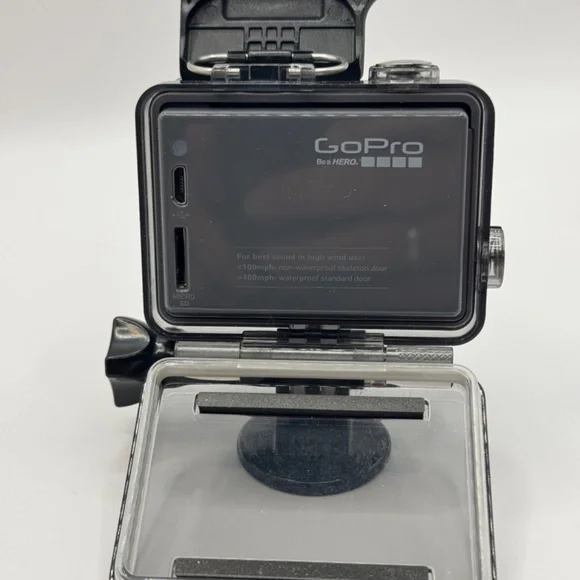 GO PRO Hero +